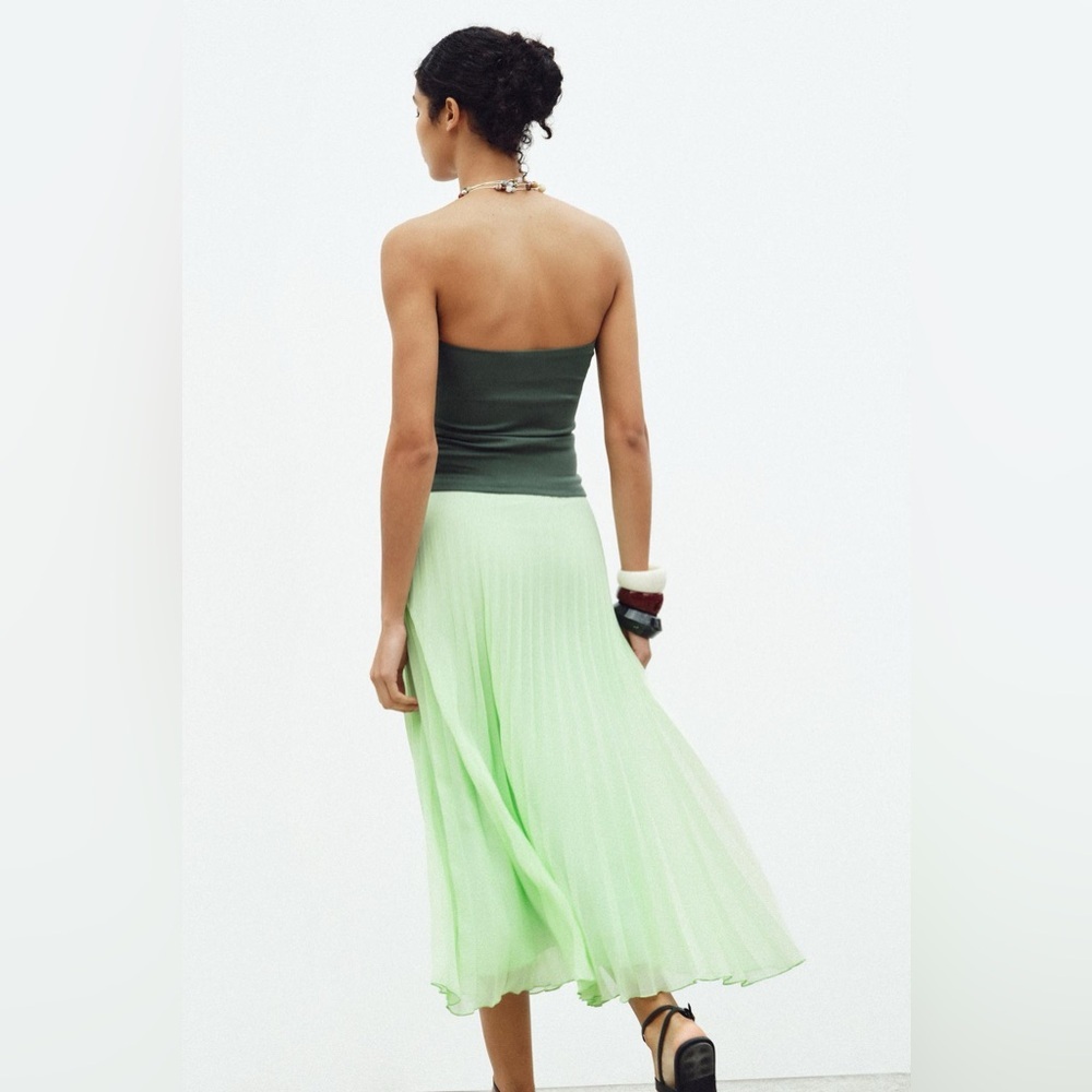 Zara Light Green A-Line Skirt - Picture 2 of 12